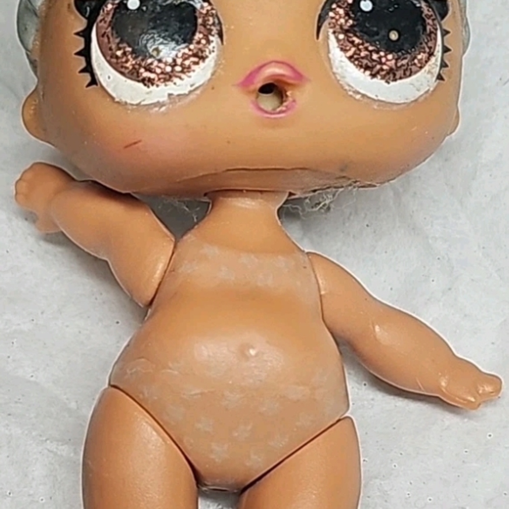 LOL Surprise Kitty Queen Doll Big B.B Doll Silver Sparkly Hair
